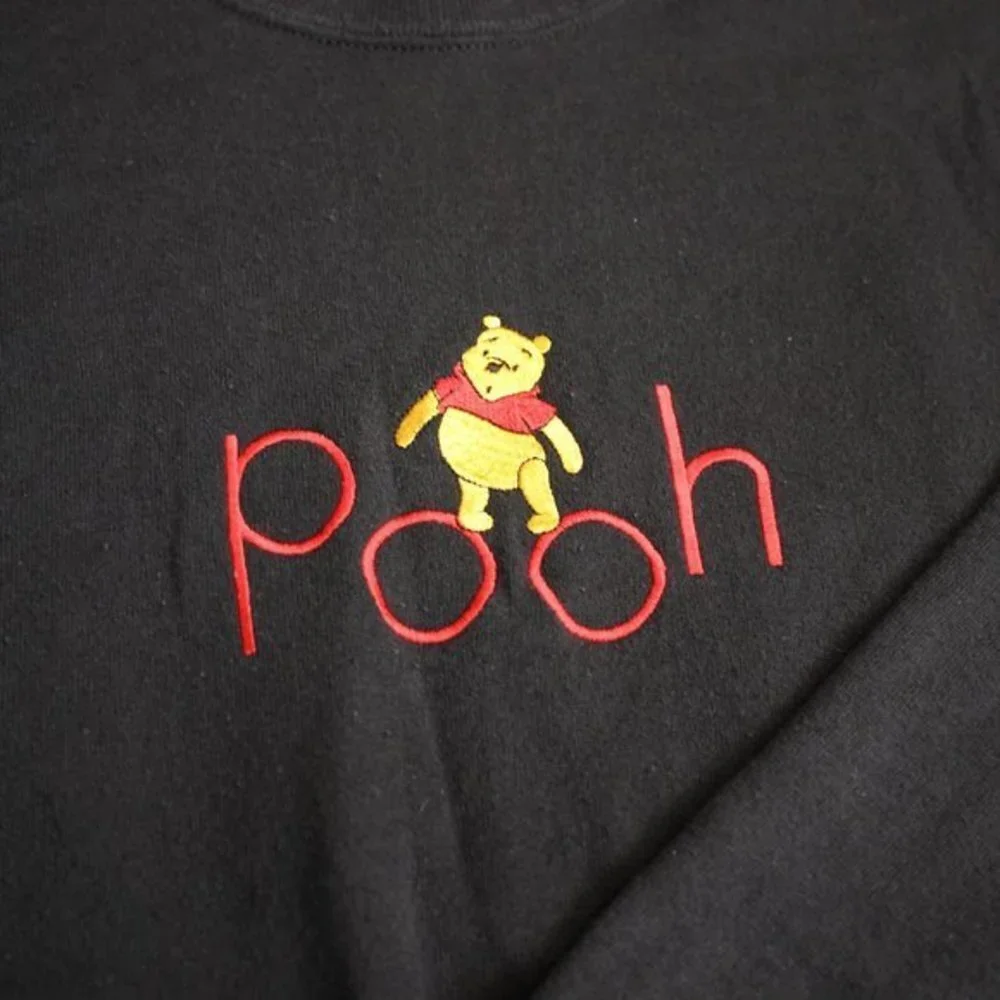 Vintage Winnie the Pooh Embroidered Sweatshirt Size M - Picture 2 of 5